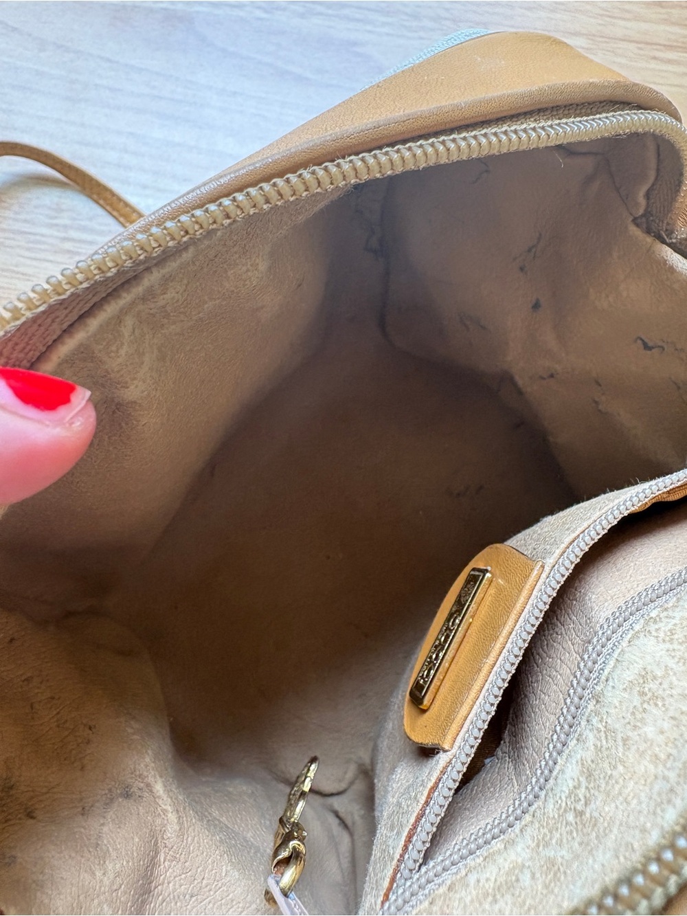 Vintage Gucci Micro GG barrel crossbody bag - Picture 4 of 10